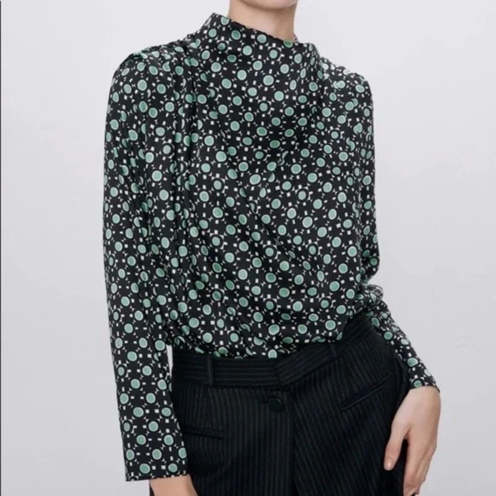 Zara Black and Green Geometric Blouse
